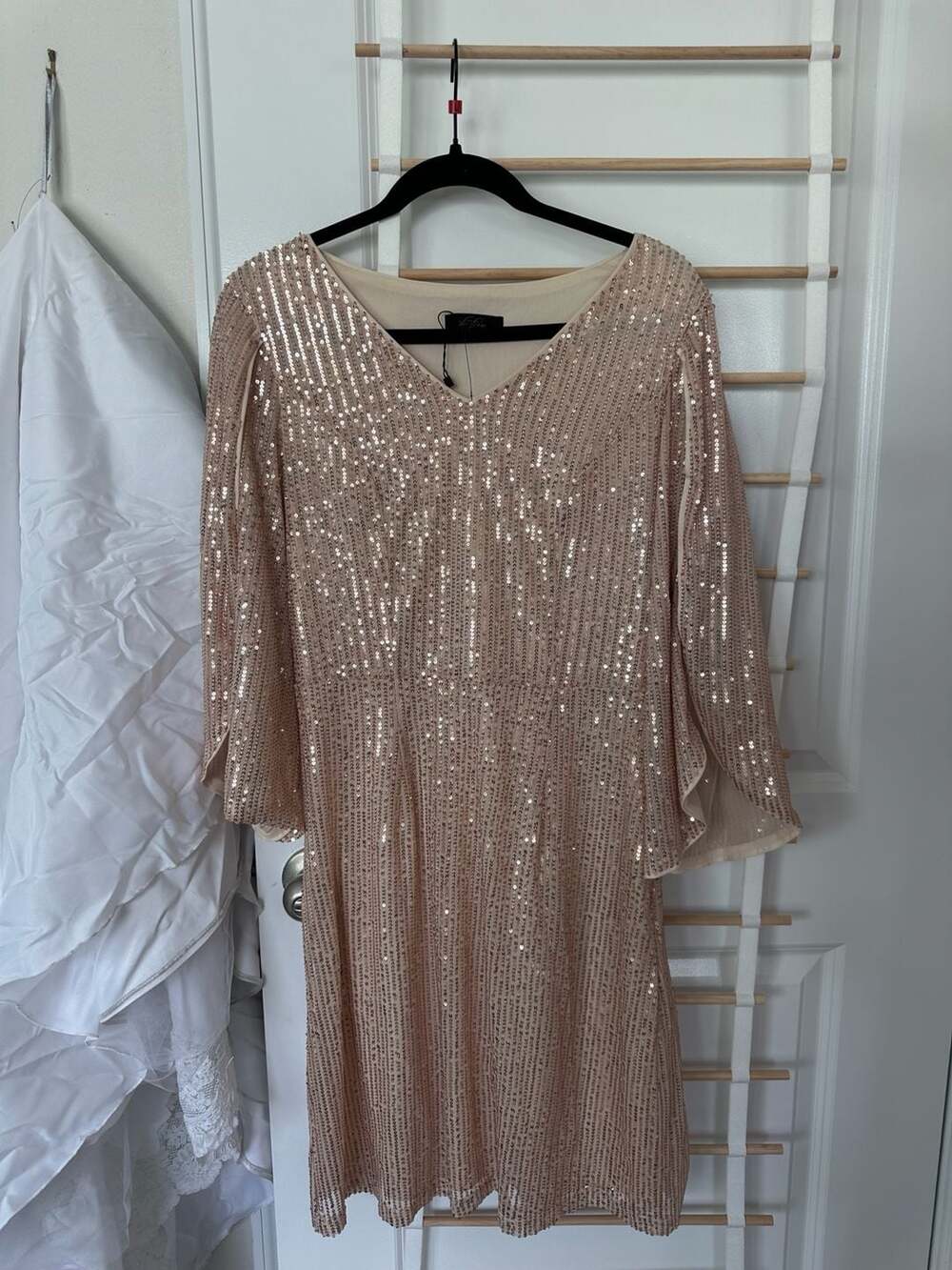Dressystar Sequin Dress Size L Rose Gold Cocktail Party V-Neck